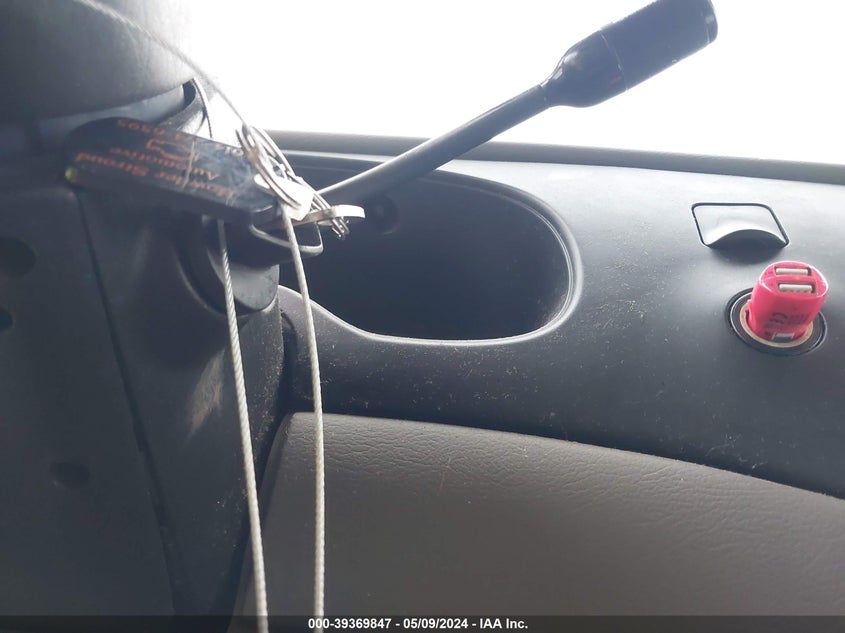 2000 Ford E-350 Super Duty Xl/Xlt VIN: 1FBSS31LXYHA41976 Lot: 39369847