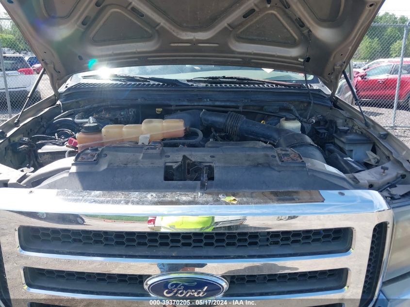 2004 Ford F-350 Lariat/Xl/Xlt VIN: 1FTSX31L04EC18835 Lot: 39370205