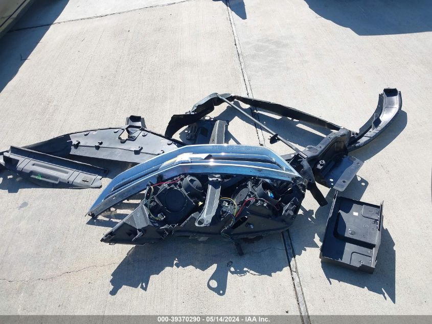 2018 Chevrolet Impala 1Lt VIN: 2G1105S39J9102938 Lot: 39370290