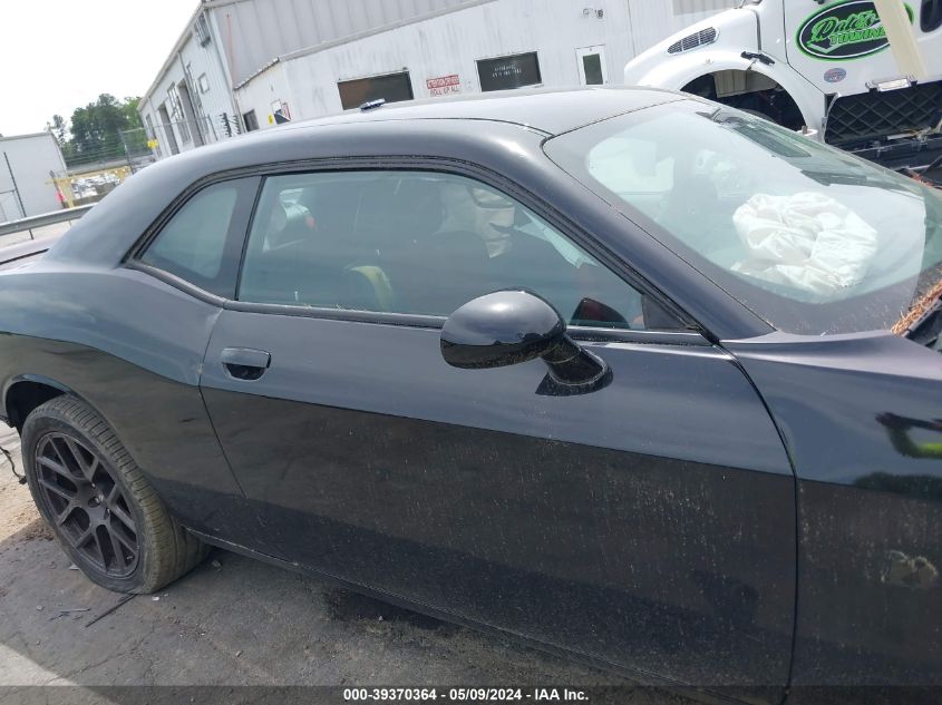 2017 Dodge Challenger 392 Hemi Scat Pack Shaker VIN: 2C3CDZFJXHH594579 Lot: 39370364