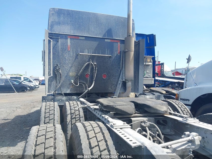 2000 International 9200 VIN: 3HSFMAMR0YN026072 Lot: 39370410