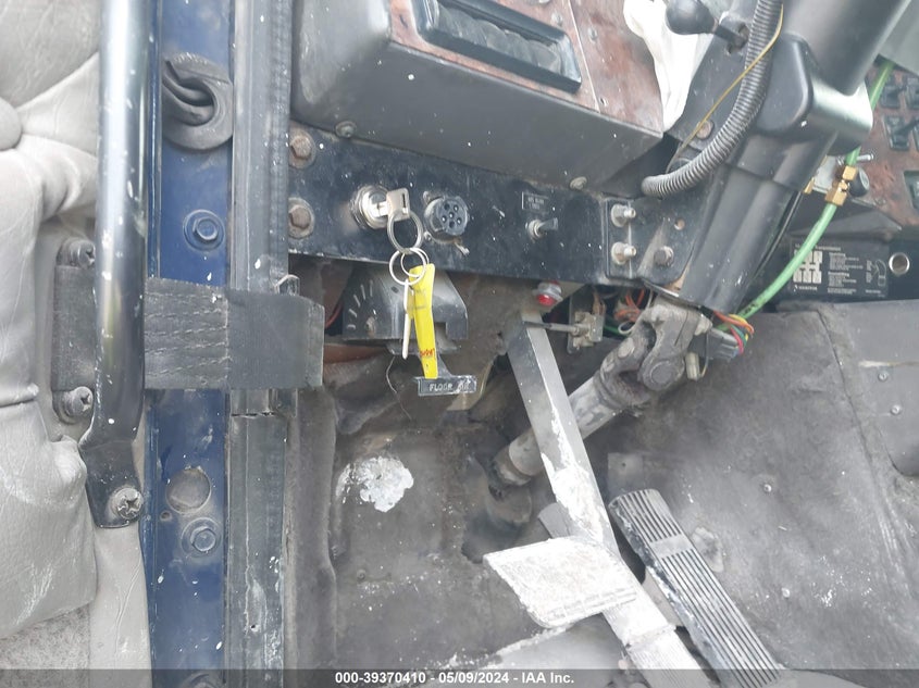 2000 International 9200 VIN: 3HSFMAMR0YN026072 Lot: 39370410