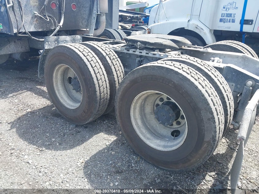 2000 International 9200 VIN: 3HSFMAMR0YN026072 Lot: 39370410