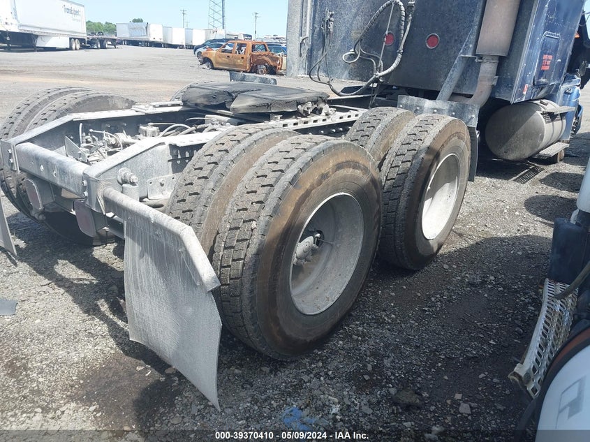 2000 International 9200 VIN: 3HSFMAMR0YN026072 Lot: 39370410