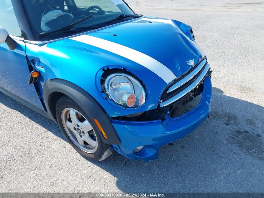 2011 Mini Cooper VIN: WMWSU3C53BT253866 Lot: 39370620