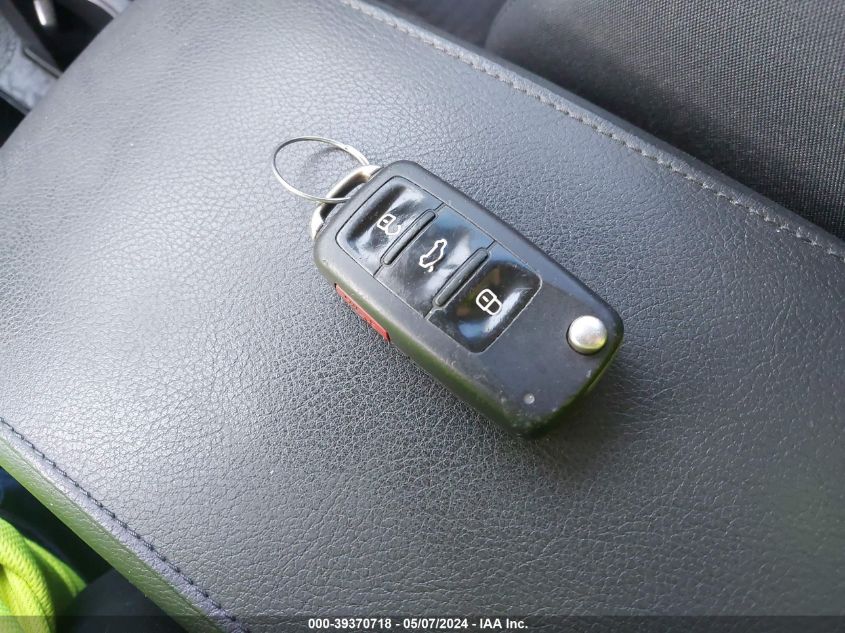 2015 VOLKSWAGEN JETTA SE - 3VWD17AJ5FM237682