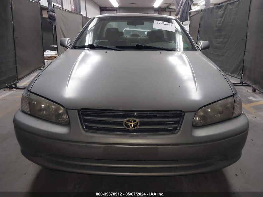 2001 Toyota Camry Xle V6 VIN: JT2BF28K210305731 Lot: 39370912