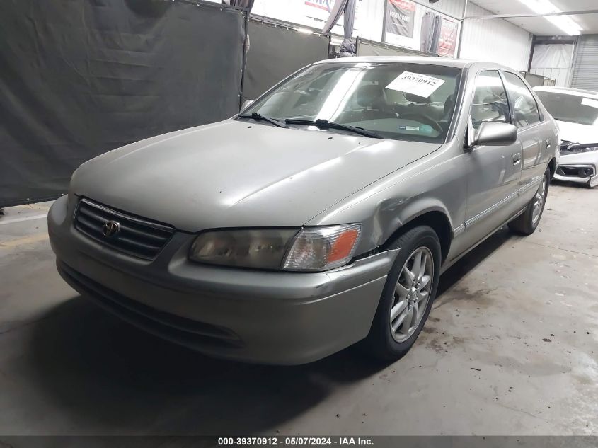 2001 Toyota Camry Xle V6 VIN: JT2BF28K210305731 Lot: 39370912