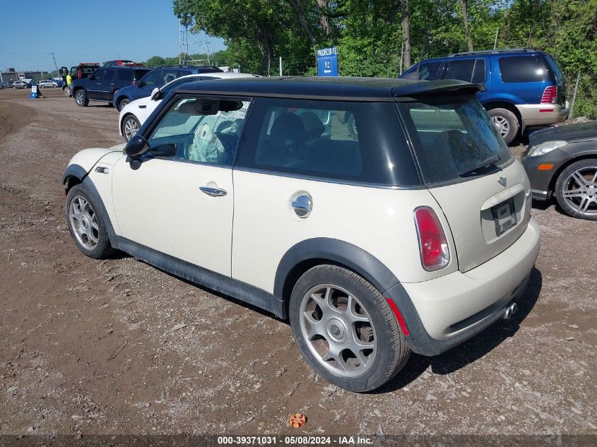 2005 Mini Cooper S VIN: WMWRE33505TL13232 Lot: 39371031