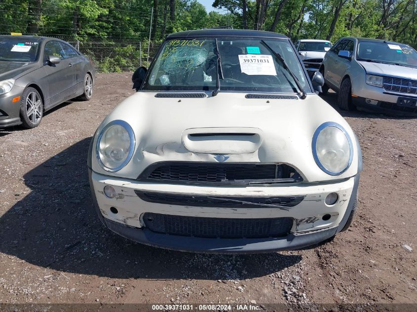 2005 Mini Cooper S VIN: WMWRE33505TL13232 Lot: 39371031