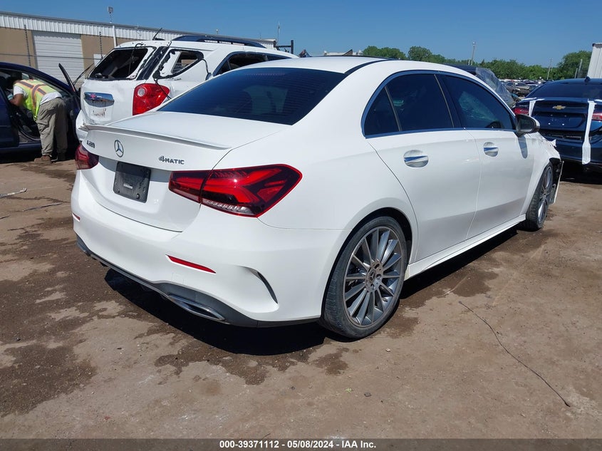2021 Mercedes-Benz A 220 4Matic VIN: W1K3G4FB4MJ265826 Lot: 39371112