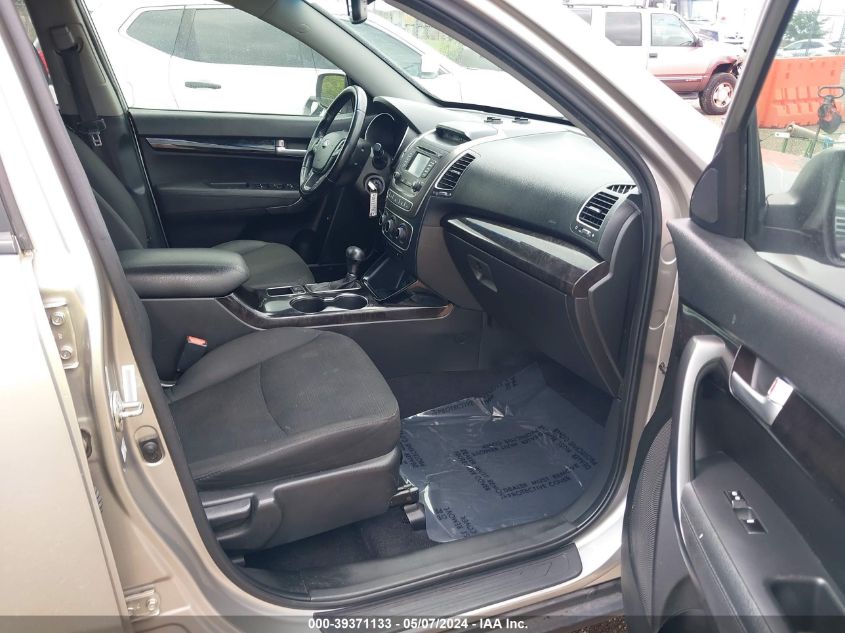 2015 KIA SORENTO LX - 5XYKT4A60FG559030