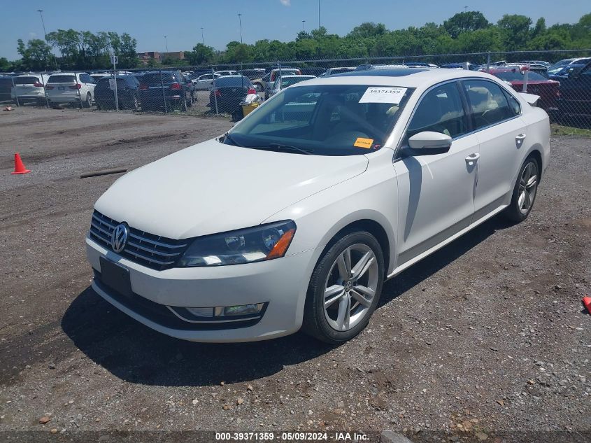 2014 Volkswagen Passat 1.8T Sel Premium VIN: 1VWCT7A34EC017067 Lot: 39371359