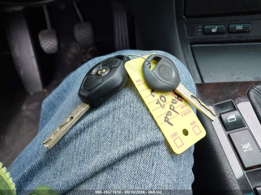 2002 BMW 325I VIN: WBAEV33492KL57754 Lot: 39371618