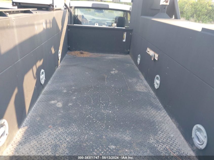 3C7WRNBL4FG607238 2015 Ram 5500 Chassis Tradesman/Slt