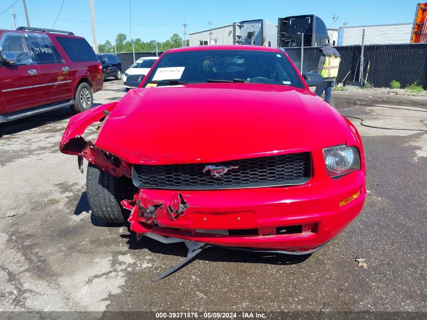 2008 Ford Mustang V6 Deluxe/V6 Premium VIN: 1ZVHT80N585178177 Lot: 39371876