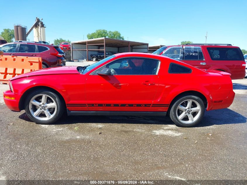 2008 Ford Mustang V6 Deluxe/V6 Premium VIN: 1ZVHT80N585178177 Lot: 39371876