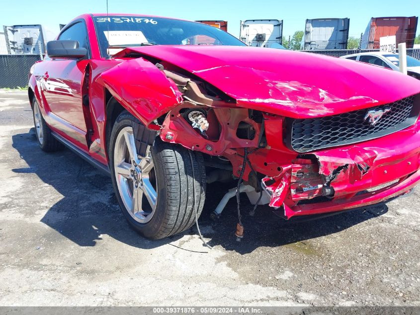 2008 Ford Mustang V6 Deluxe/V6 Premium VIN: 1ZVHT80N585178177 Lot: 39371876