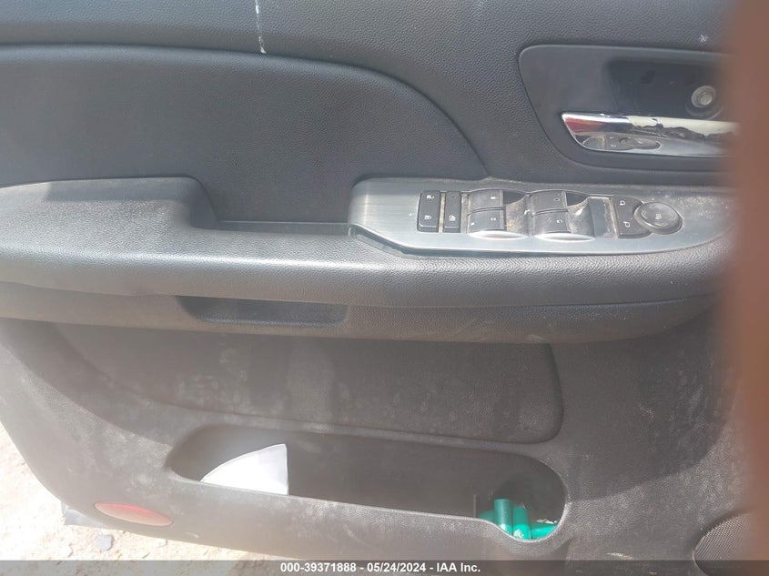 2007 Chevrolet Tahoe Ls VIN: 1GNFC13067R267918 Lot: 39371888