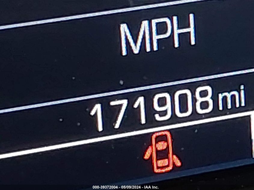 2015 Chevrolet Tahoe Lt VIN: 1GNSKBKC1FR594518 Lot: 39372004