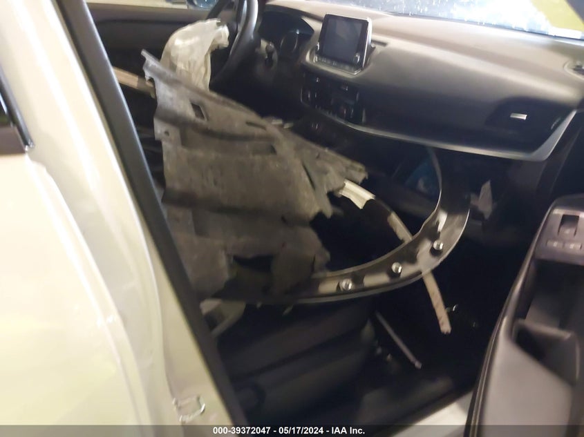 2021 NISSAN ROGUE SV FWD - 5N1AT3BA1MC796731