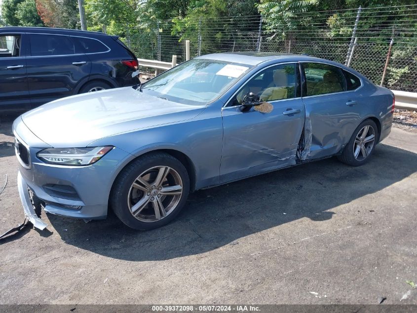 2018 Volvo S90 T5 Momentum VIN: LVY102MK4JP055256 Lot: 39372098