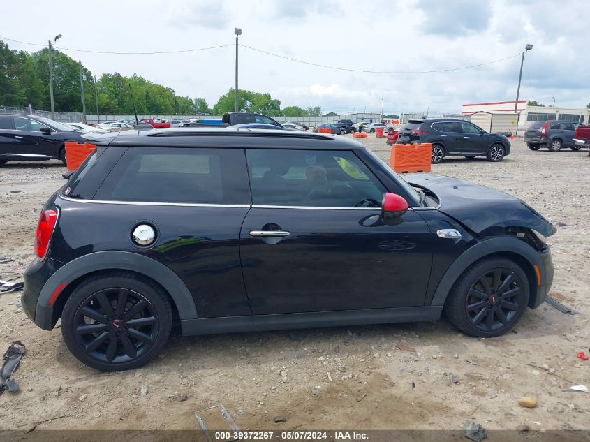 2015 Mini Hardtop Cooper S VIN: WMWXP7C55F2A40601 Lot: 39372267