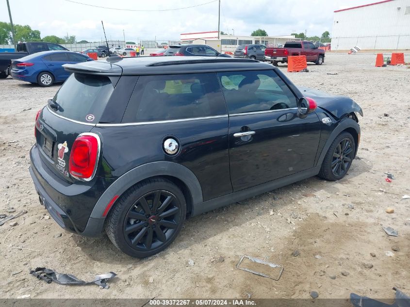 2015 Mini Hardtop Cooper S VIN: WMWXP7C55F2A40601 Lot: 39372267