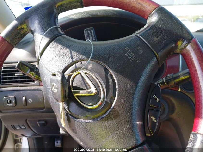 2004 Lexus Es 330 VIN: JTHBA30G745052107 Lot: 39372308