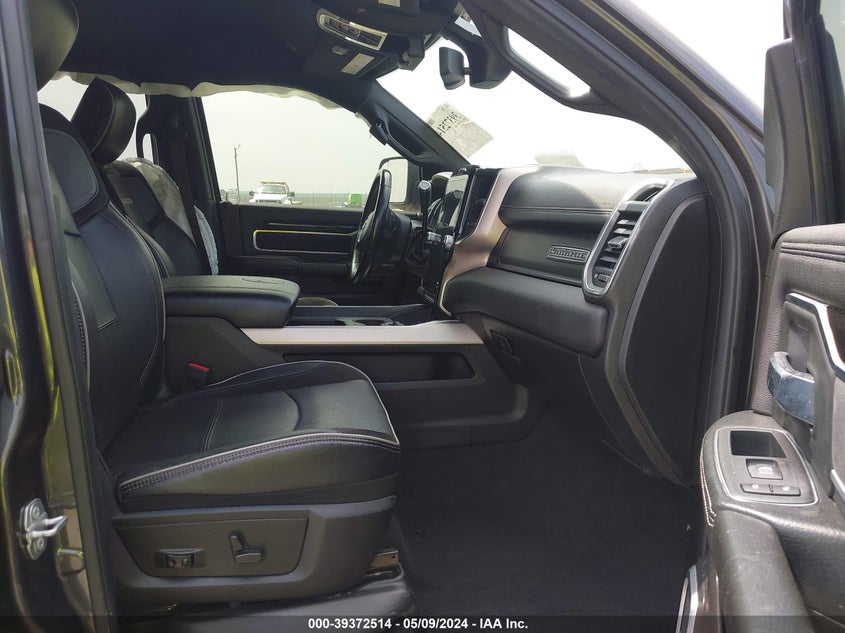 2019 RAM 2500 LARAMIE - 3C6UR5FL4KG685096