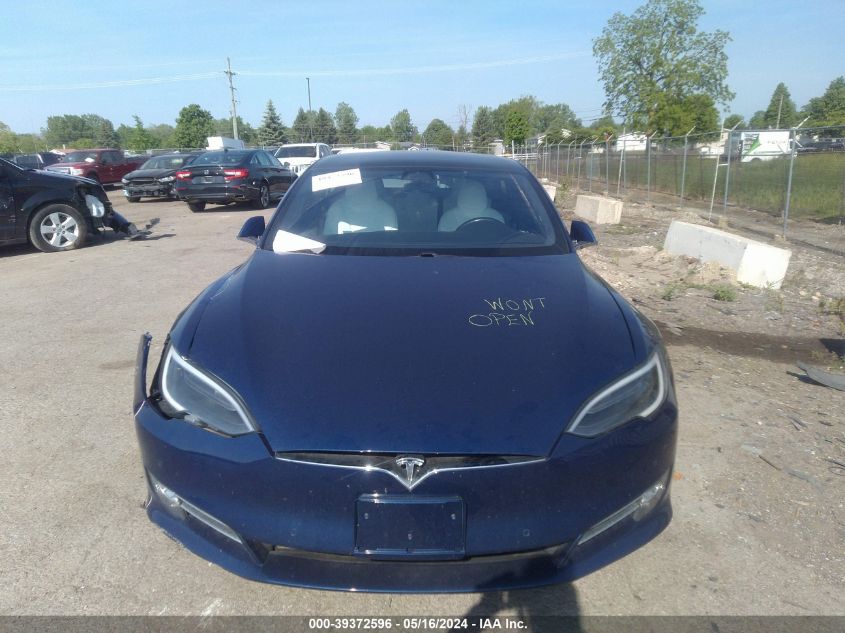 2018 Tesla Model S 100D/75D/P100D VIN: 5YJSA1E22JF244015 Lot: 39372596