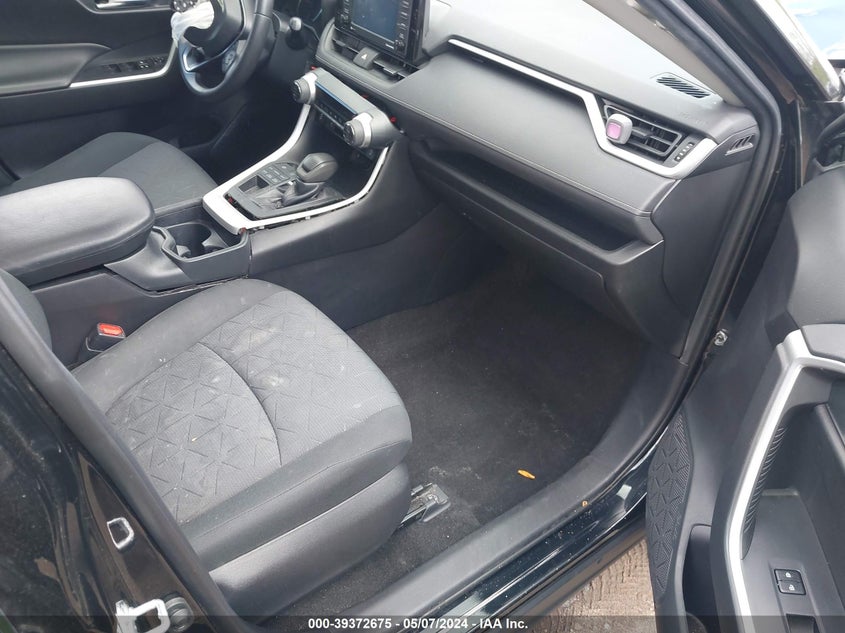 VIN 2T3P1RFV5LW098008 2020 TOYOTA RAV4 XLE