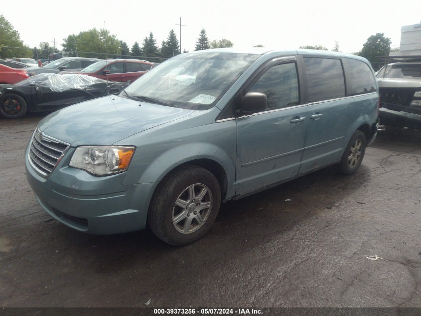 2010 Chrysler Town & Country Lx VIN: 2A4RR4DE8AR104196 Lot: 39373256