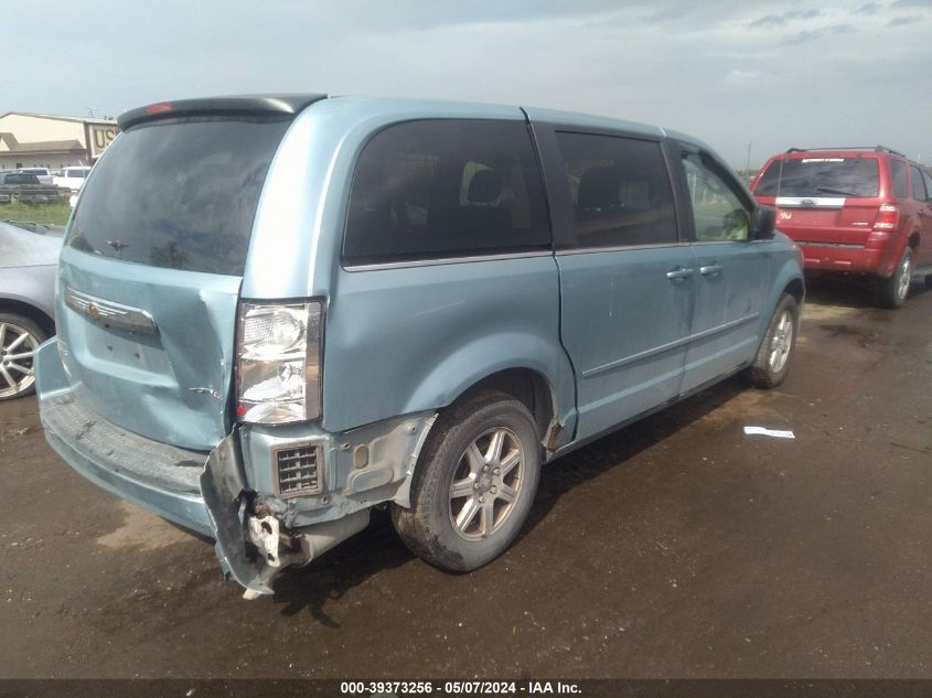 2010 Chrysler Town & Country Lx VIN: 2A4RR4DE8AR104196 Lot: 39373256