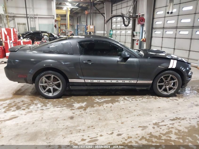 2007 Ford Mustang V6 Deluxe/V6 Premium VIN: 1ZVHT80N475254129 Lot: 39373282