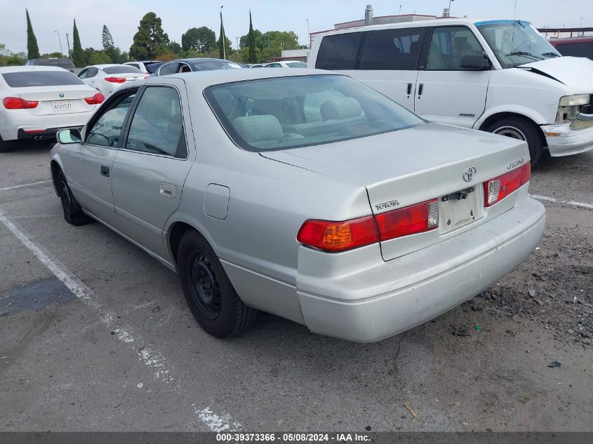 2000 Toyota Camry Ce VIN: 4T1BG22KXYU651084 Lot: 39373366