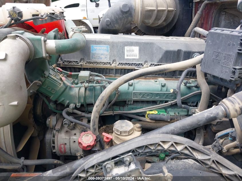 2015 Volvo Vn Vnl VIN: 4V4NC9EH3FN916140 Lot: 39373497