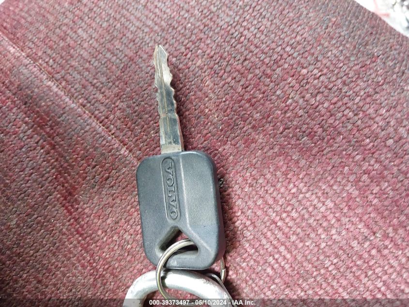 2015 Volvo Vn Vnl VIN: 4V4NC9EH3FN916140 Lot: 39373497