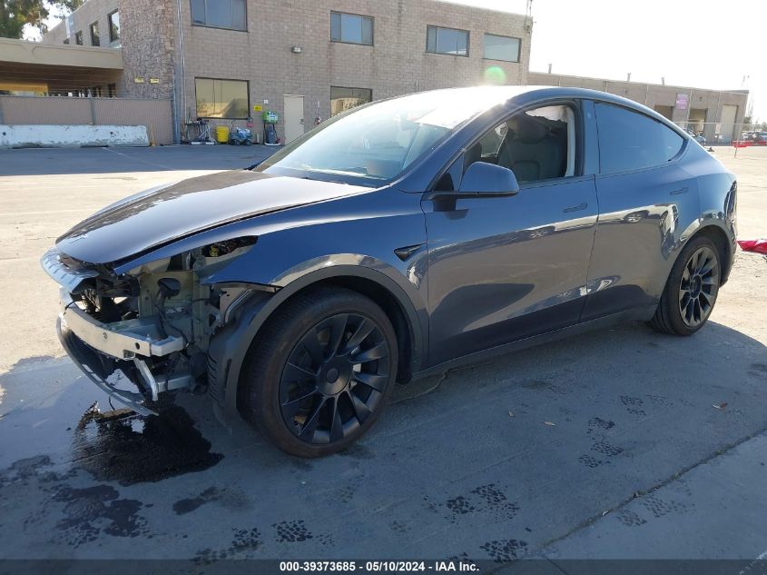 7SAYGDEE5PF626538 2023 TESLA MODEL Y - Image 2