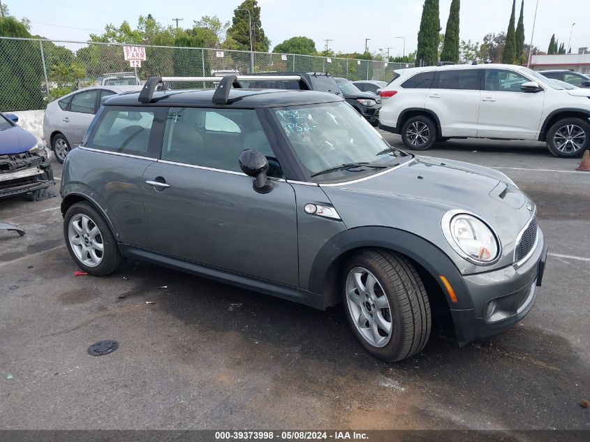 2010 Mini Cooper S VIN: WMWMF7C59ATZ69471 Lot: 39373998