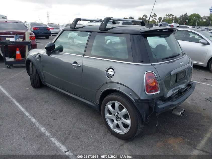 2010 Mini Cooper S VIN: WMWMF7C59ATZ69471 Lot: 39373998