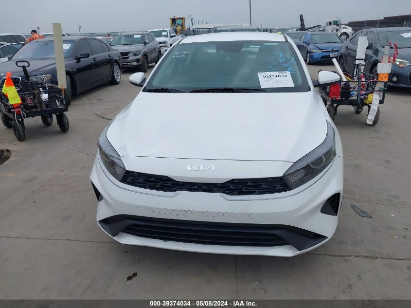 2024 Kia Forte Lxs VIN: 3KPF24AD2RE729666 Lot: 39374034