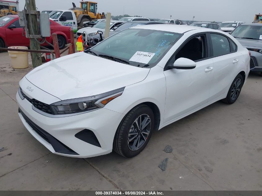 2024 Kia Forte Lxs VIN: 3KPF24AD2RE729666 Lot: 39374034