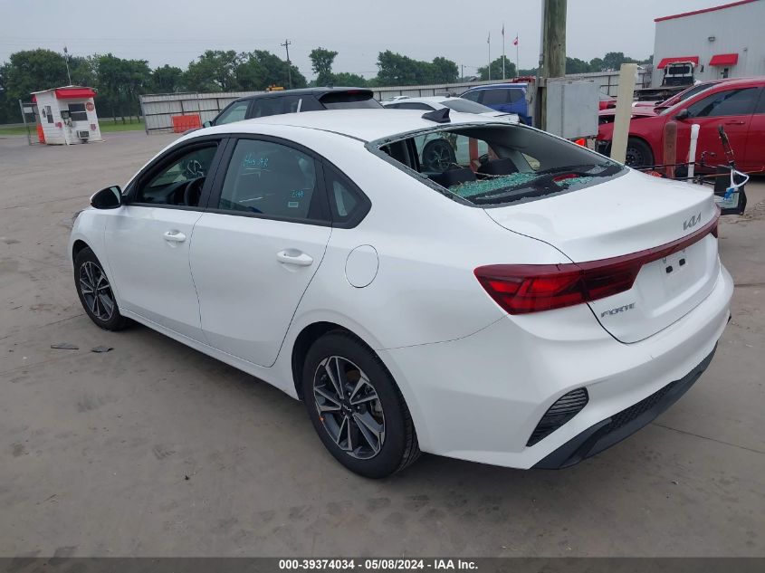 2024 Kia Forte Lxs VIN: 3KPF24AD2RE729666 Lot: 39374034