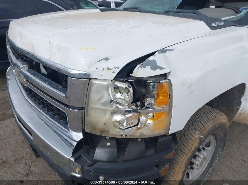 2009 Chevrolet Silverado 2500Hd Work Truck VIN: 1GCHC43KX9F108568 Lot: 39374508