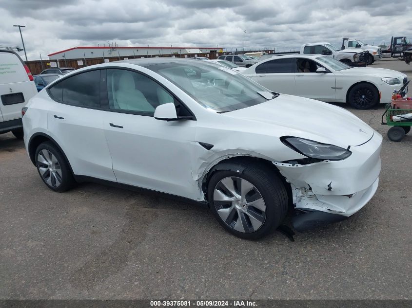 2024 Tesla Model Y Long Range Dual Motor All-Wheel Drive VIN: 7SAYGDEE3RA227398 Lot: 39375081