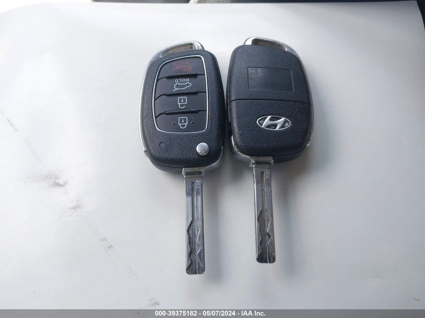 VIN KM8J3CA44JU709373 2018 HYUNDAI TUCSON SEL