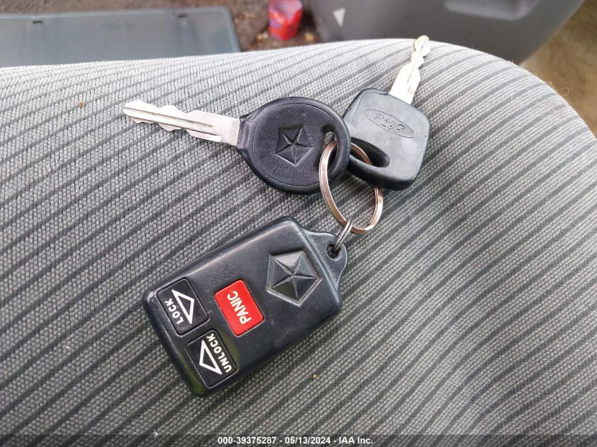 1997 Dodge Grand Caravan Es/Le VIN: 1B4GP54L7VB244779 Lot: 39375287