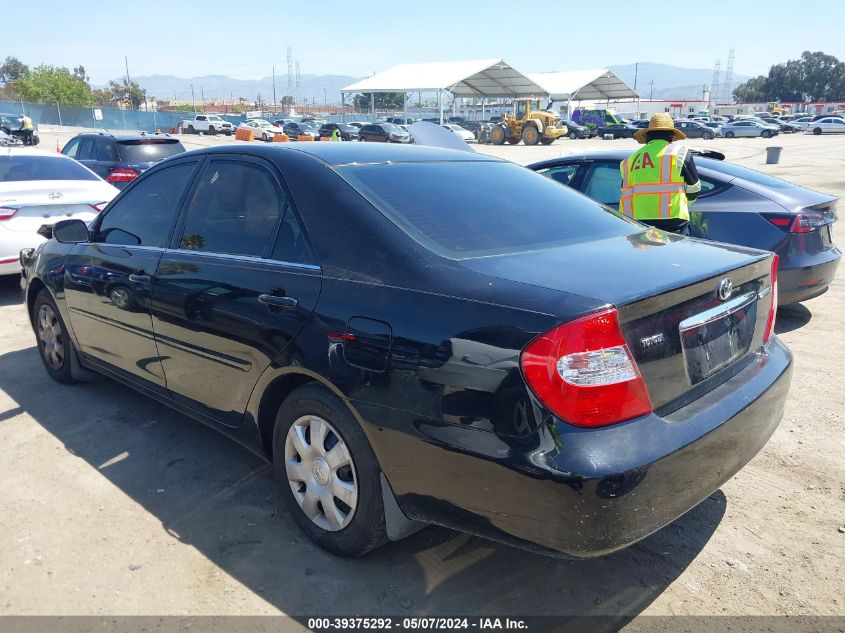 2004 Toyota Camry Le VIN: 4T1BE32K04U275355 Lot: 39375292