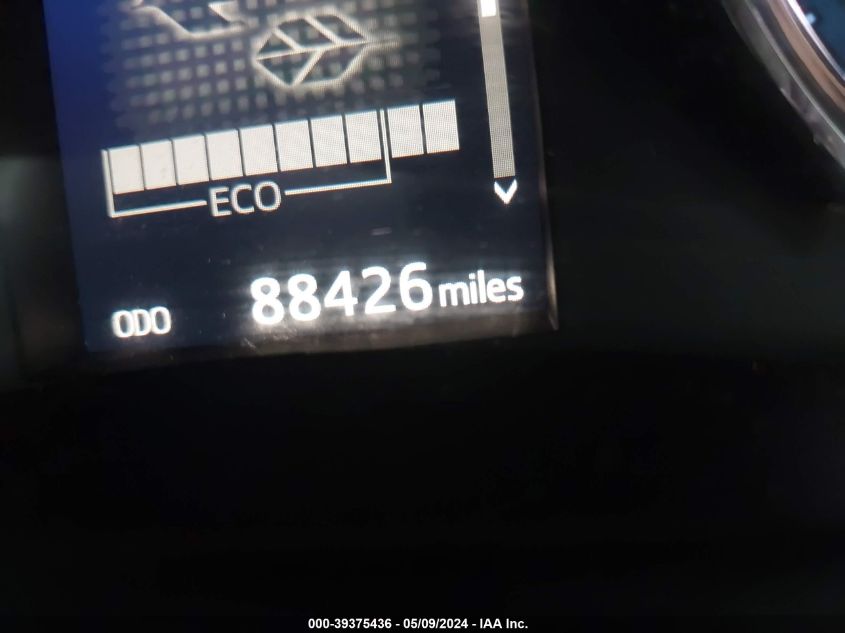 2017 Toyota Corolla Se VIN: 2T1BURHE4HC865928 Lot: 39375436